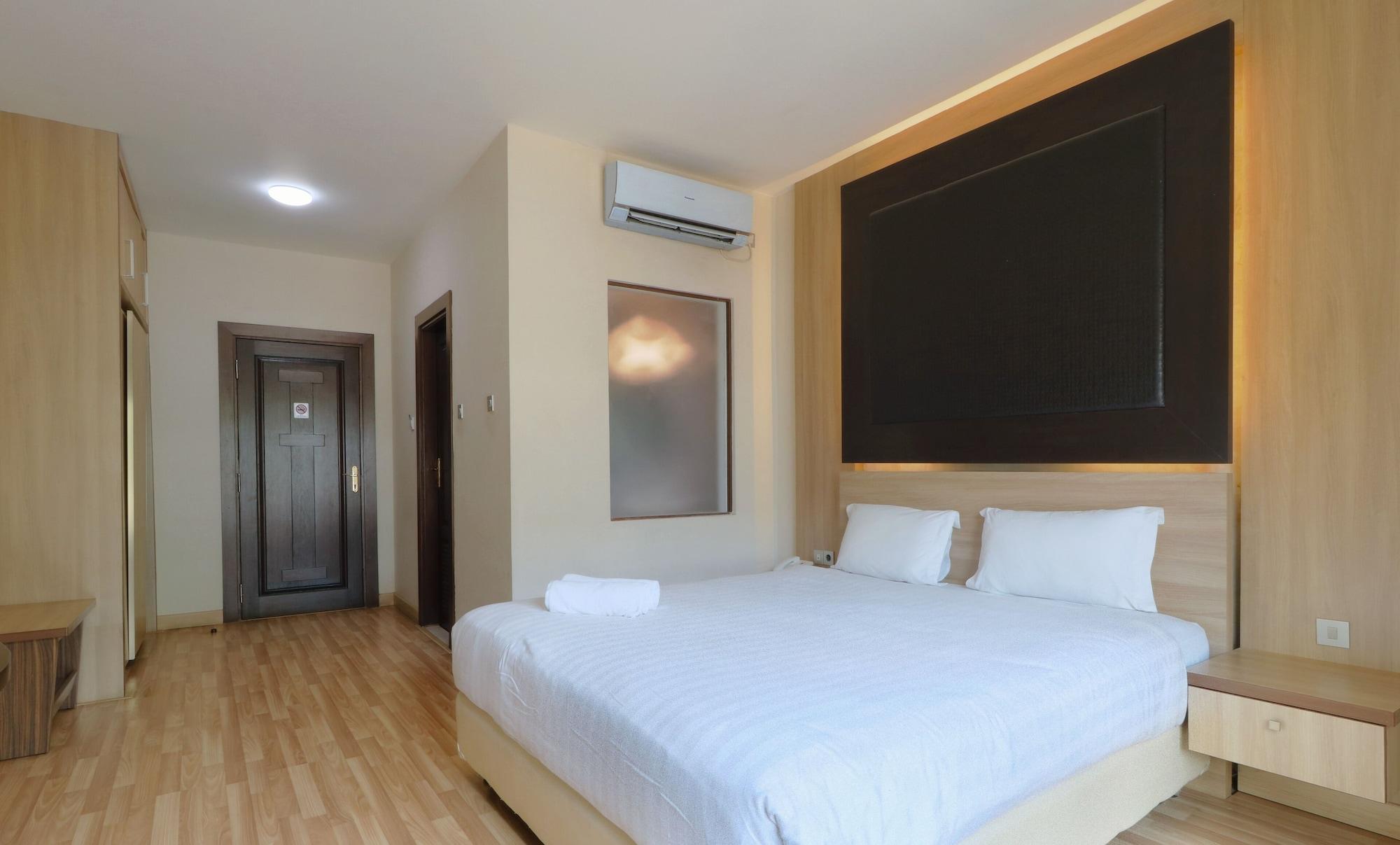 Mutiara Suites Джакарта Екстериор снимка