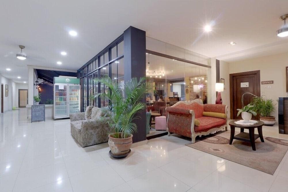 Mutiara Suites Джакарта Екстериор снимка