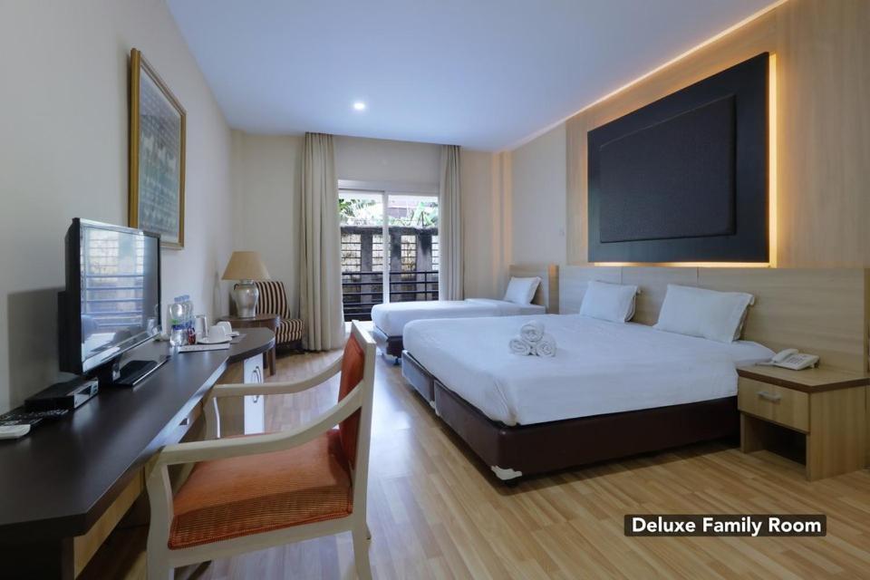 Mutiara Suites Джакарта Екстериор снимка