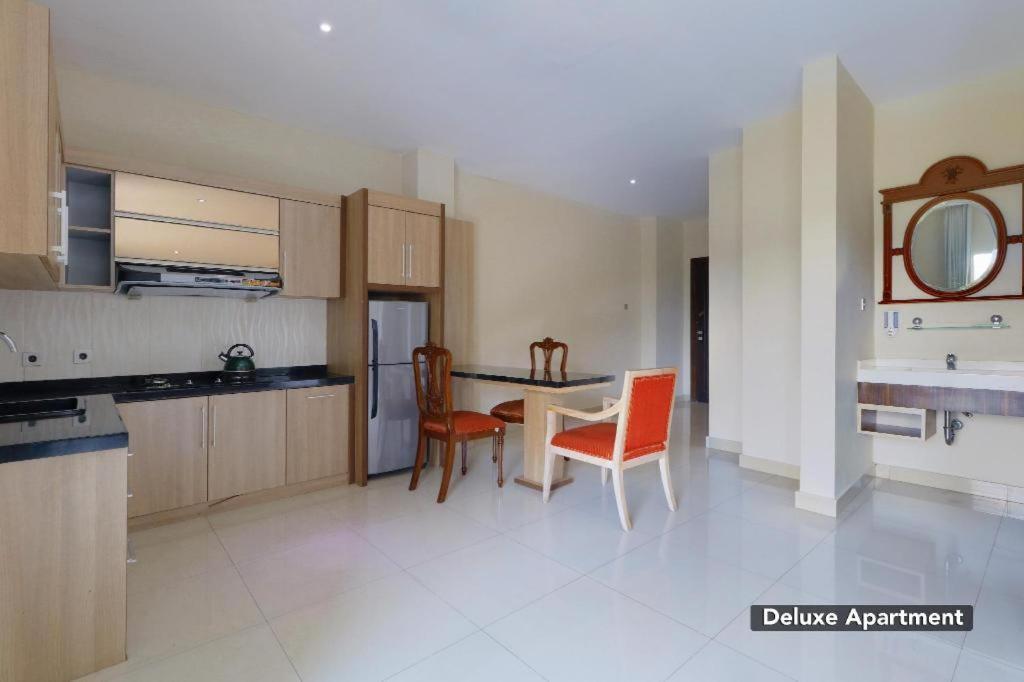 Mutiara Suites Джакарта Екстериор снимка